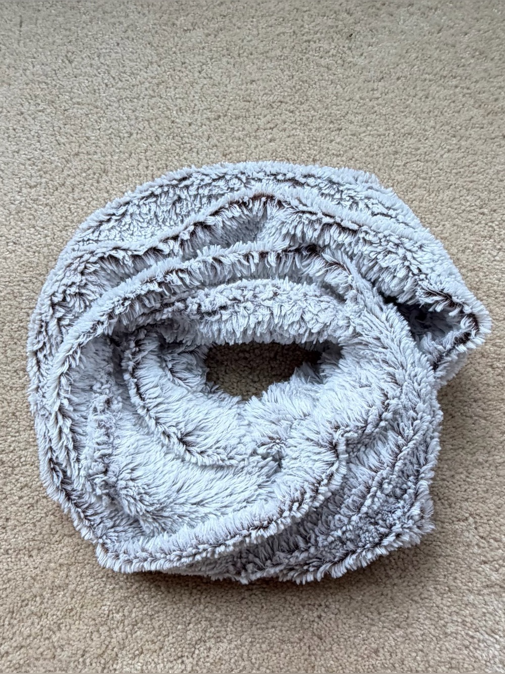 Charming Charlie Light Gray Faux Fur Neck Warmer Infinity Scarf  - VGUC